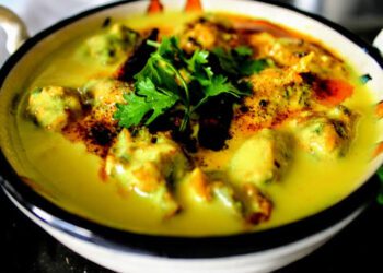 Kadhi Pakoras tempered