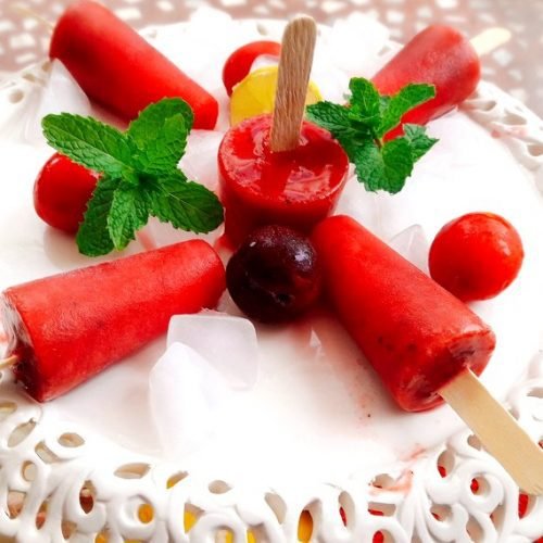 Homemade Plum Popsicles Recipe