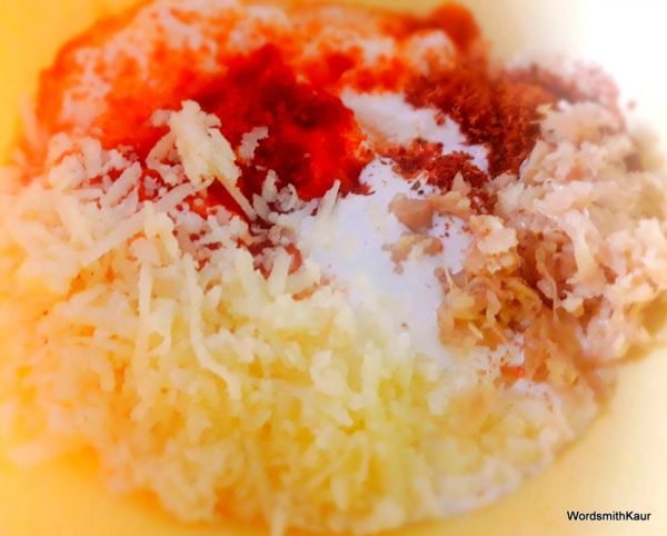 In a bowl mix the cheese, cream, ginger,-garlic paste, salt, pepper, and lime juice. Add the ghee too. Mix all the ingredients well till you have a nice creamy marinade.