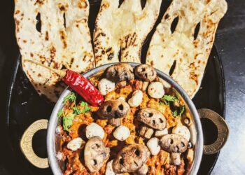 Skull Nan & Skull Mushroom Masala