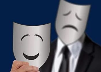 Pic Courtesy-https://manochikitsa.com/adolescent-identity-challenges-of-self-discovery/