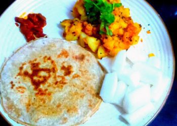 Easy Aloo ki sabzi or stir fried potatoes with roti