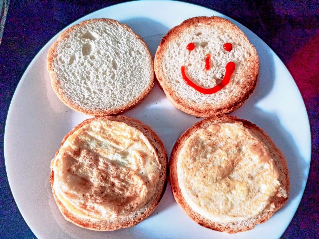 smiley pirítós és omlett